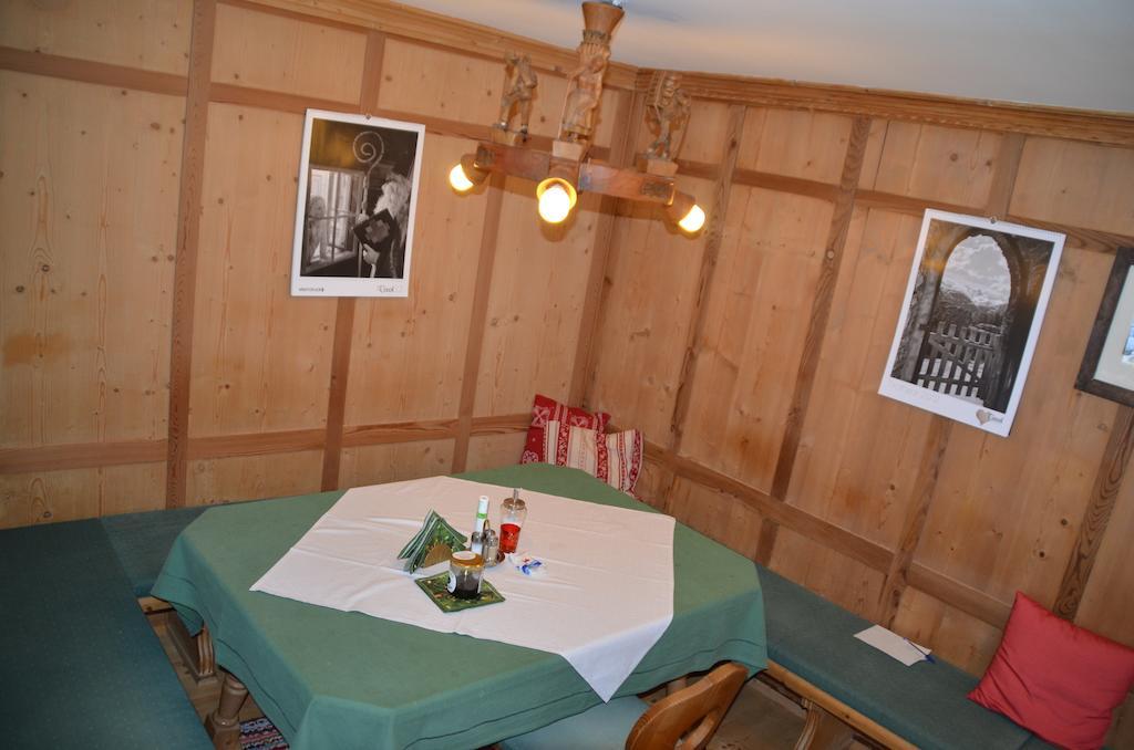 Pension Kirchbrugger Telfes im Stubai Extérieur photo